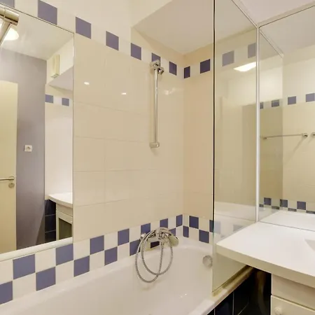 Guestready - Moderne Paris La Defense Avec Ac * Courbevoie